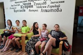 Интерактивную программу в честь Обещроссийского дня библиотек провели в КСЦ «Кокошкино». Фото: официальный Telegram-канал КСЦ «Кокошкино»