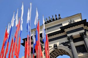 Акция «Есть такая профессия – Родину защищать!» знакомит школьников с вузами Минобороны. Фото: Анна Быкова, «Вечерняя Москва»